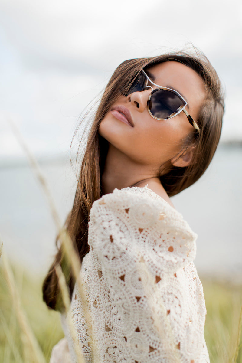 YAEL - HORNE